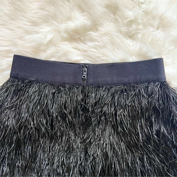 New! ALICE + OLIVIA Cina Ostrich Feather Mini Skirt - Picture 9 of 10